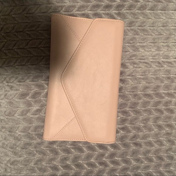 Charming Charlie Handbags - Charming Charlie Wallet